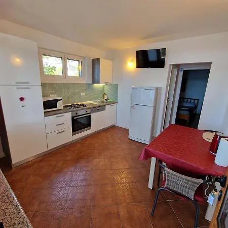 2972a Apartment Mimice